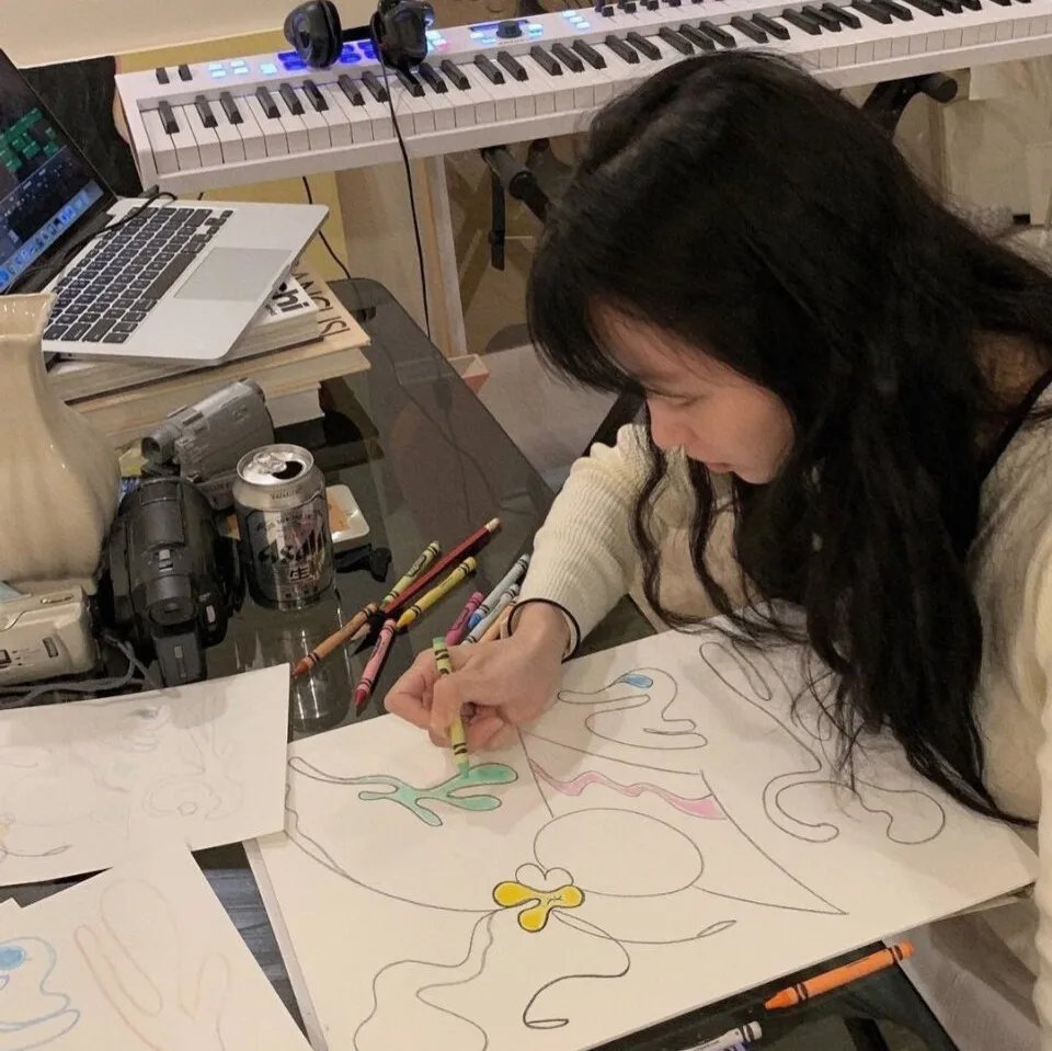 夏日天空的那匹红马 夏日天空的那匹紅馬